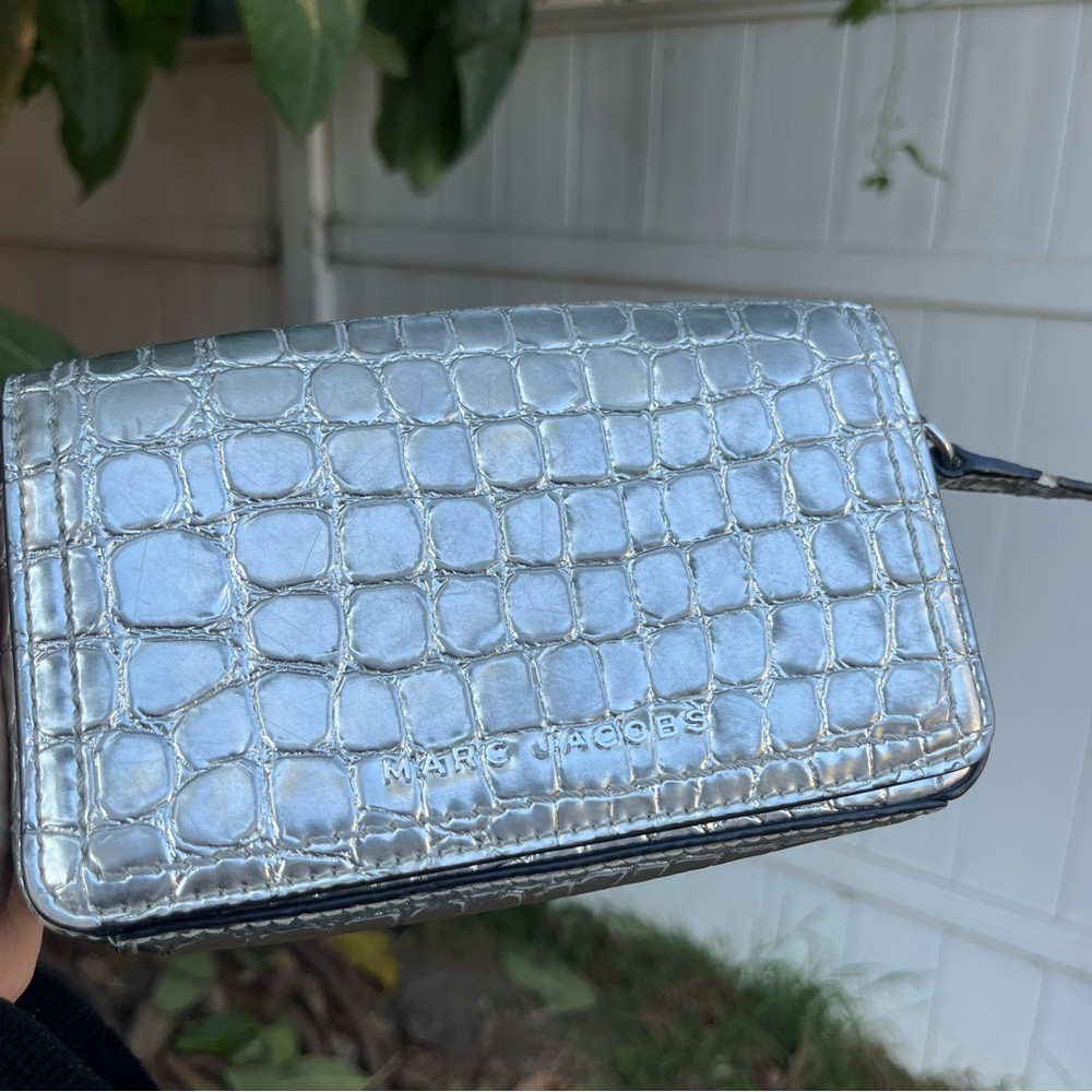 Marc Jacobs Croc Embossed Mini Crossbody Bag In Silver. - Picture 6 of 12